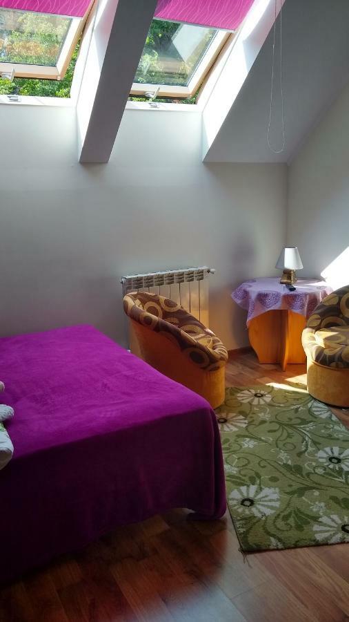 Homestay Miodowa Polana *